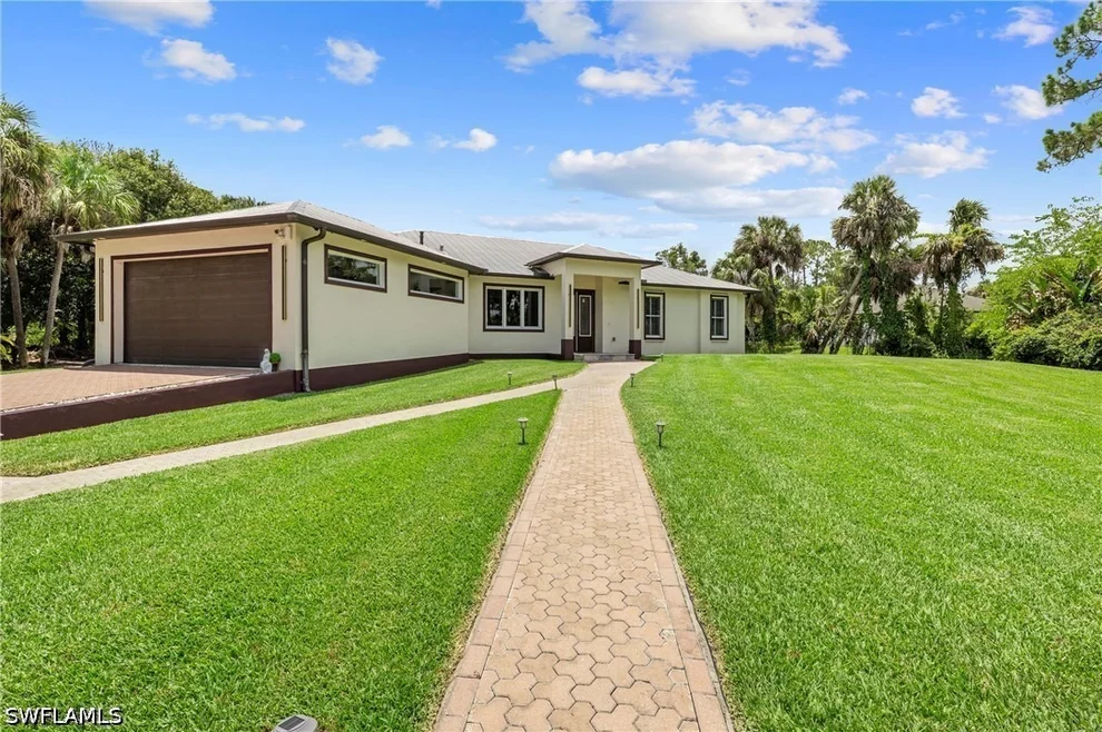 Unit for sale at 556 6th Street SE, Naples, FL 34117