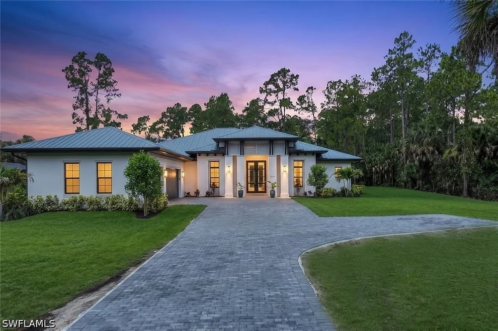 Unit for sale at 933 11th Street SW, Naples, FL 34117