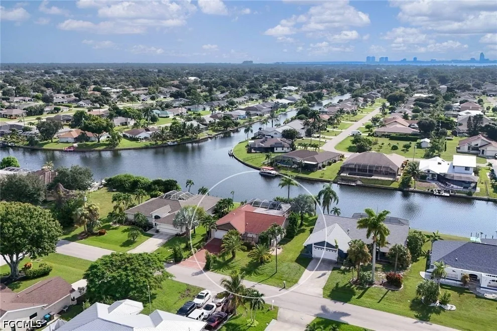 Unit for sale at 519 SE 20th Court, Cape Coral, FL 33990