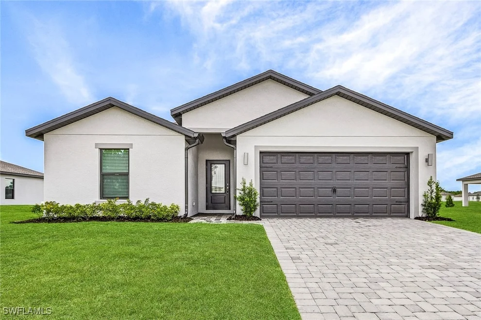 Unit for sale at 821 Gen D Macarthur Avenue, Labelle, FL 33935