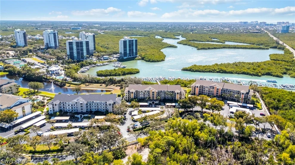 Unit for sale at 320 Horse Creek Drive, Naples, FL 34110
