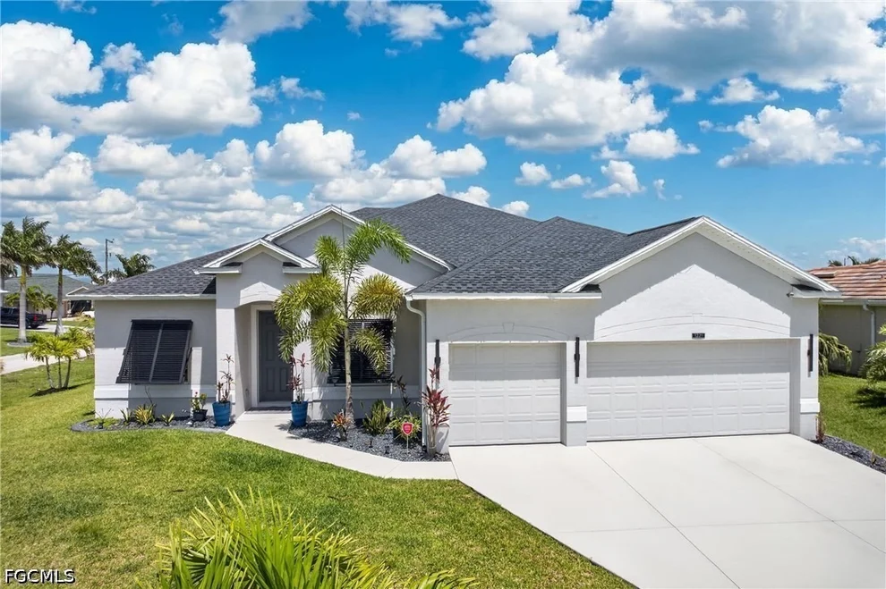 Unit for sale at 1321 NW 42nd Avenue, Cape Coral, FL 33993