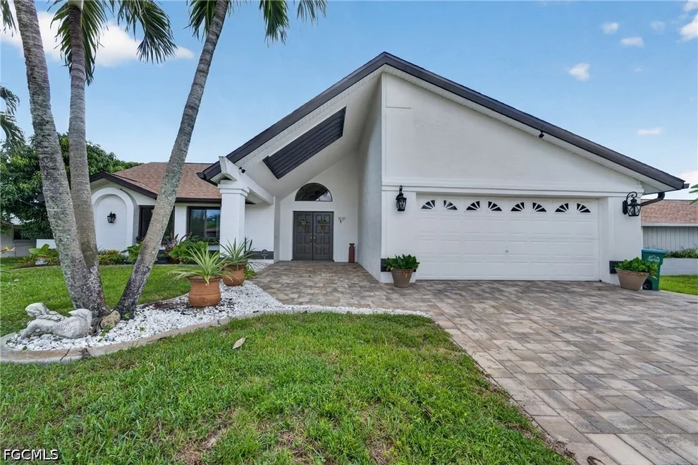 Unit for sale at 304 SE 29th Terrace, Cape Coral, FL 33904