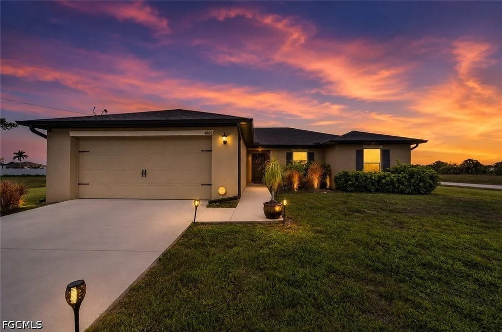 Unit for sale at 4060 NW 36th Avenue, Cape Coral, FL 33993