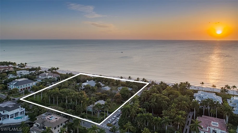 Unit for sale at 20 14th Avenue S, Naples, FL 34102