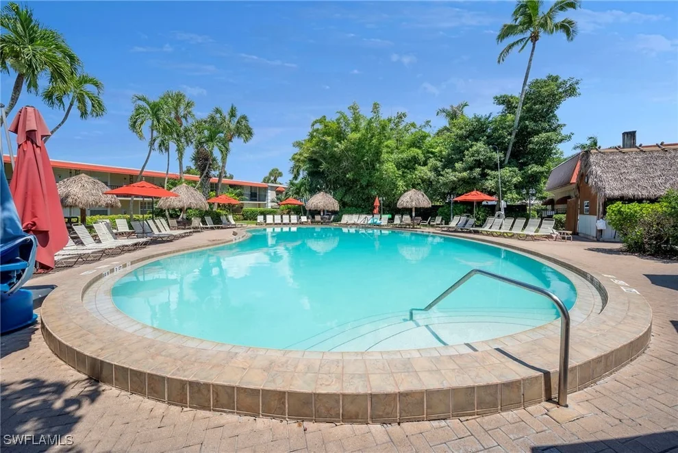 Unit for sale at 2555 Tamiami Trail N, Naples, FL 34103