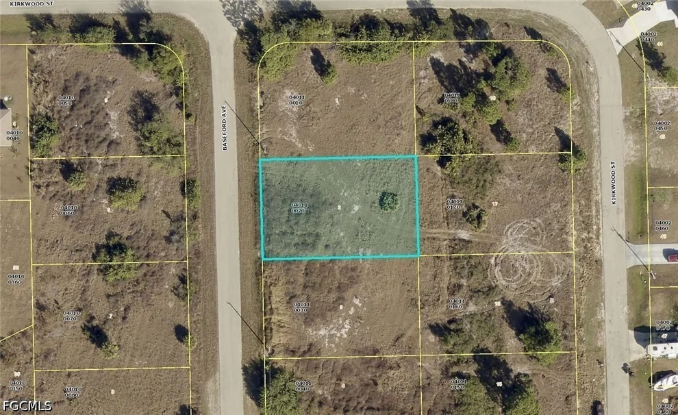 Unit for sale at 1115 Baseford Avenue, Lehigh Acres, FL 33974