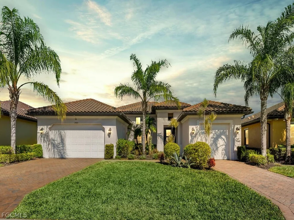 Unit for sale at 10093 Avalon Lake Circle, Fort Myers, FL 33913