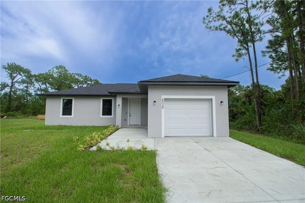 Unit for sale at 8038 Rolling Circle, Labelle, FL 33935