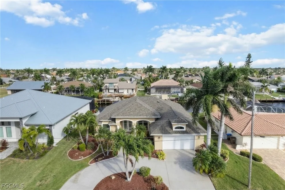 Unit for sale at 5025 SW 10th Avenue, Cape Coral, FL 33914