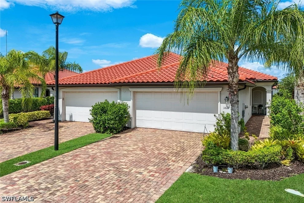 Unit for sale at 1427 Oceania Drive S, Naples, FL 34113