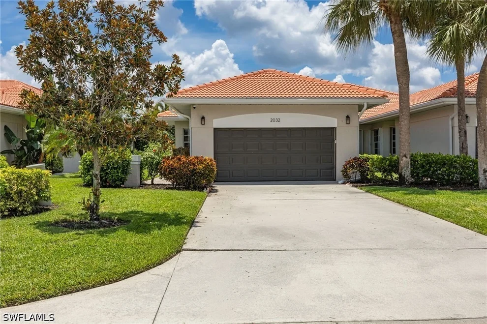 Unit for sale at 2032 Crestview Way, Naples, FL 34119