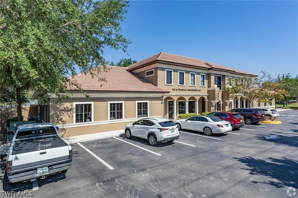 Unit for sale at 28089 Vanderbilt Drive, Bonita Springs, FL 34134