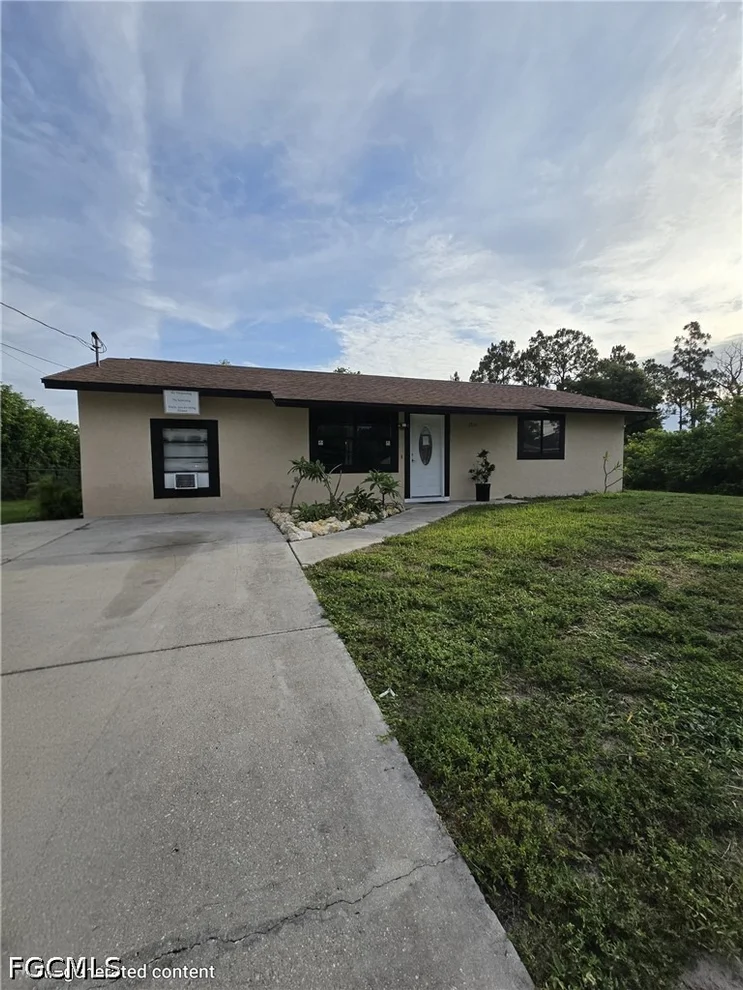 Unit for sale at 2816 9th Street SW, Lehigh Acres, FL 33976