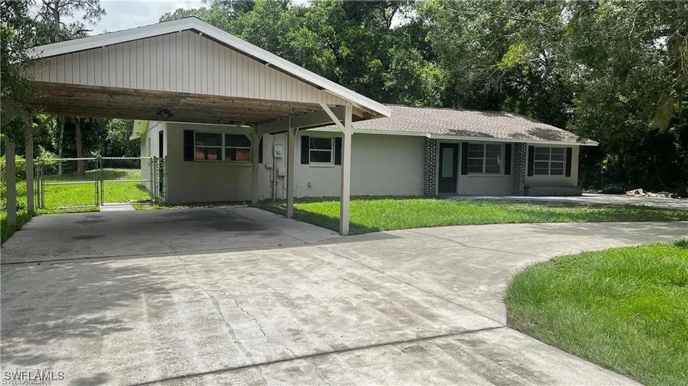 Unit for sale at 310 S Elm Street, Labelle, FL 33935