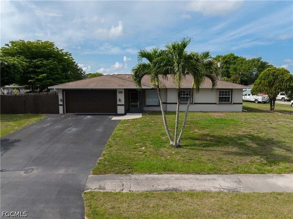 Unit for sale at 4960 20th Place SW, Naples, FL 34116