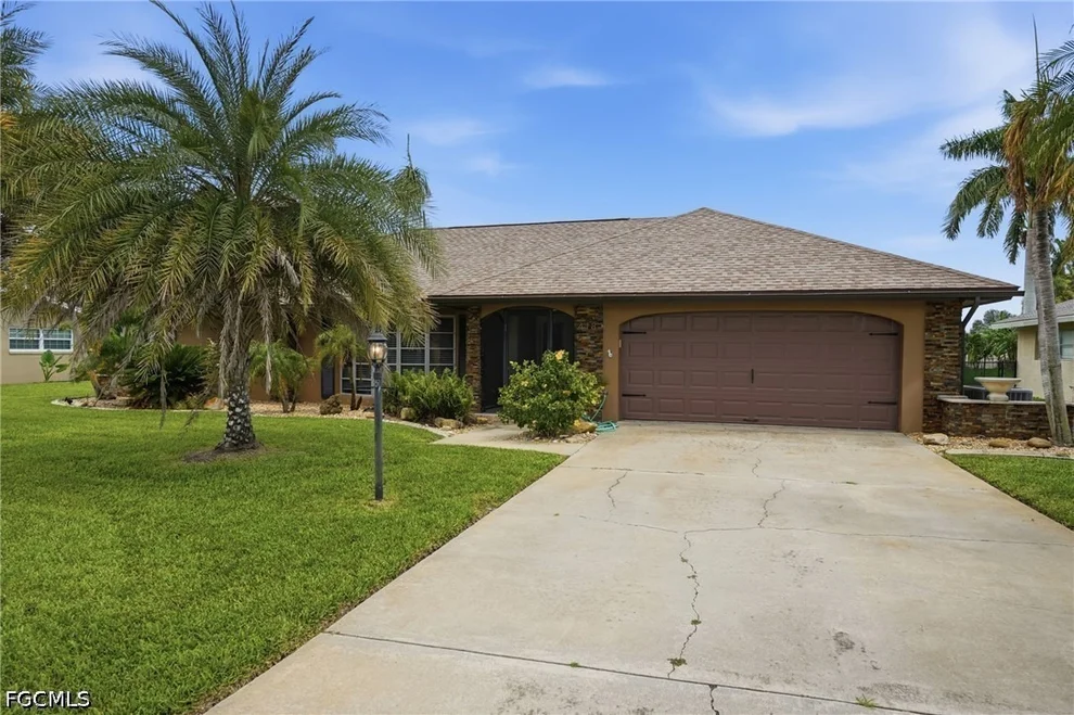Unit for sale at 418 Avalon Drive, Cape Coral, FL 33904