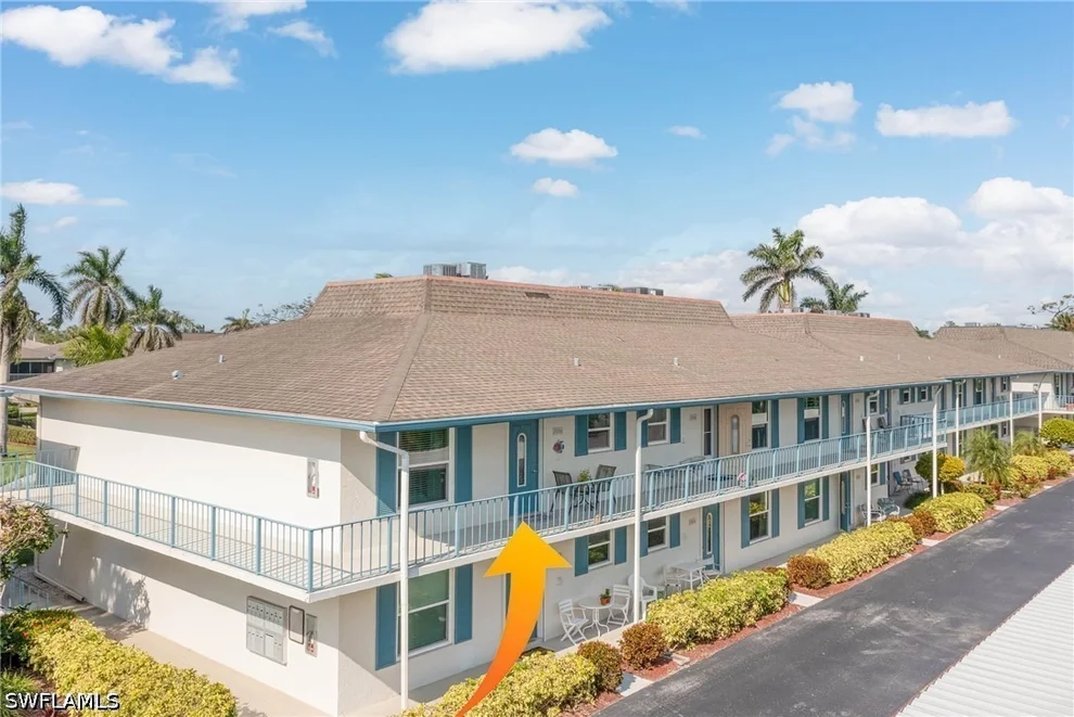 Unit for sale at 325 Charlemagne Boulevard, Naples, FL 34112