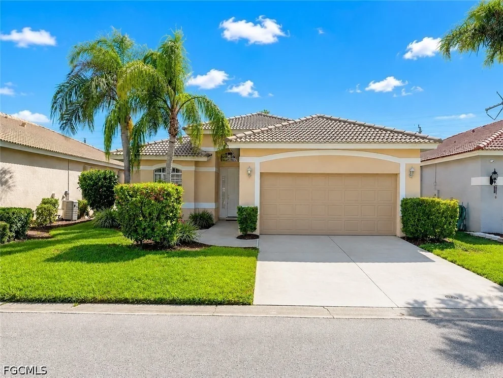 Unit for sale at 11204 Lakeland Circle, Fort Myers, FL 33913