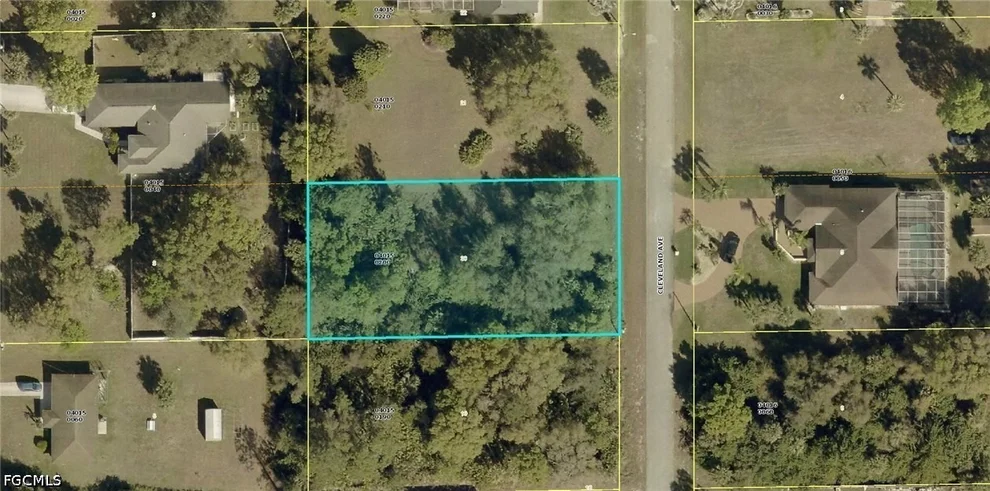 Unit for sale at 515 Cleveland Avenue, Lehigh Acres, FL 33972
