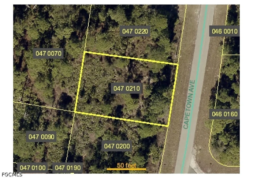 Unit for sale at 1048 Capetown Avenue, Lehigh Acres, FL 33974