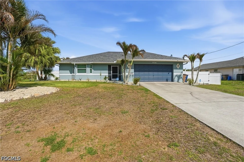 Unit for sale at 906 Venice Avenue N, Lehigh Acres, FL 33971