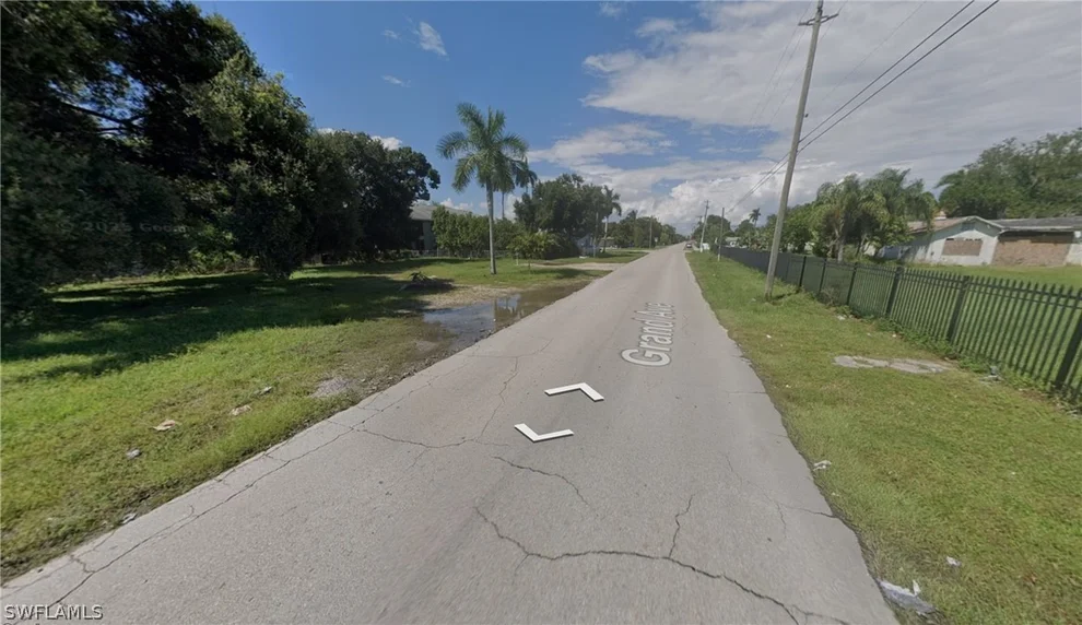 Unit for sale at 3120 Grand Avenue, Fort Myers, FL 33901
