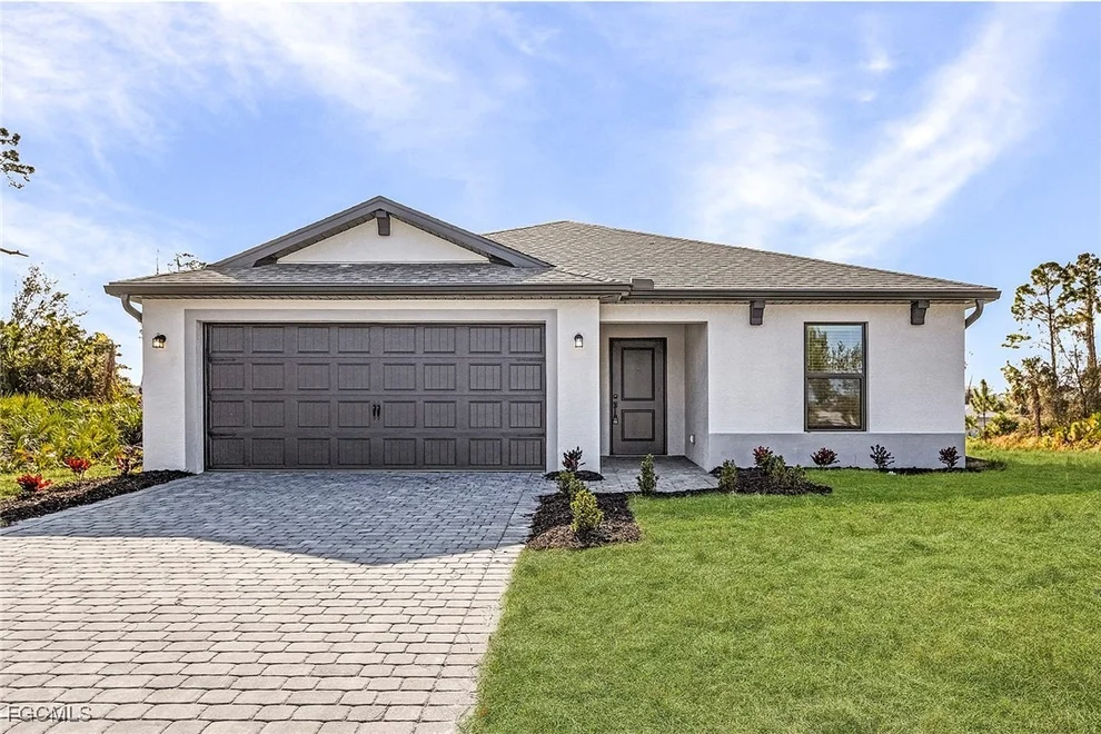Unit for sale at 424 Parkdale Boulevard, Lehigh Acres, FL 33974