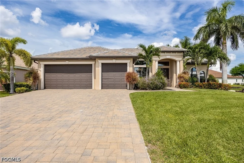 Unit for sale at 2522 SW 27th Avenue, Cape Coral, FL 33914
