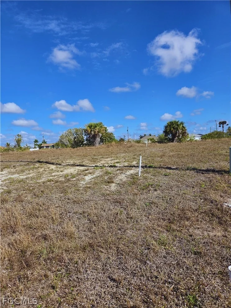 Unit for sale at 1029 NW 18th Street, Cape Coral, FL 33993