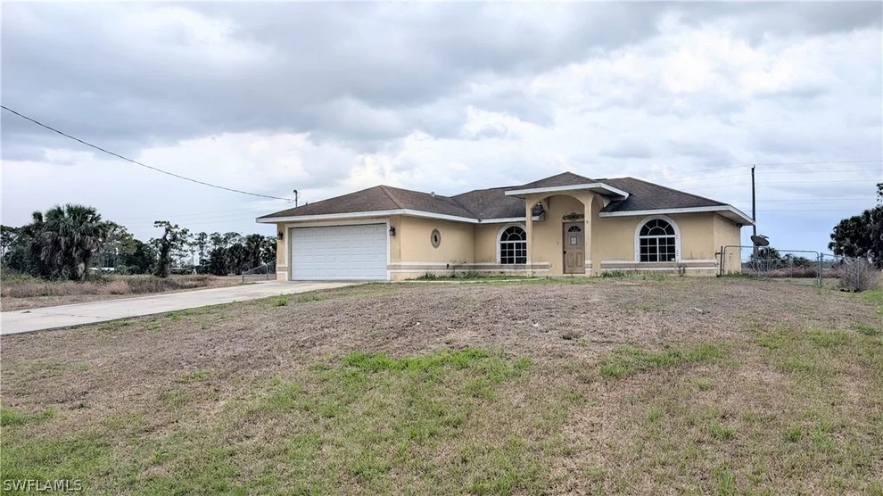 Unit for sale at 3017 S Balsam Circle, Labelle, FL 33935
