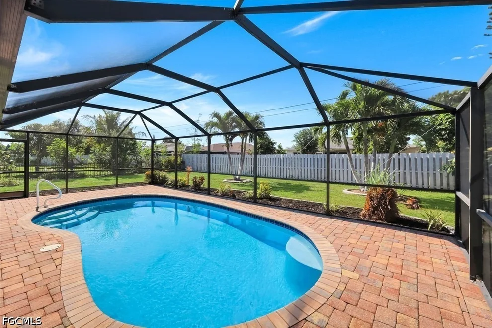 Unit for sale at 322 SE 17th Street, Cape Coral, FL 33990