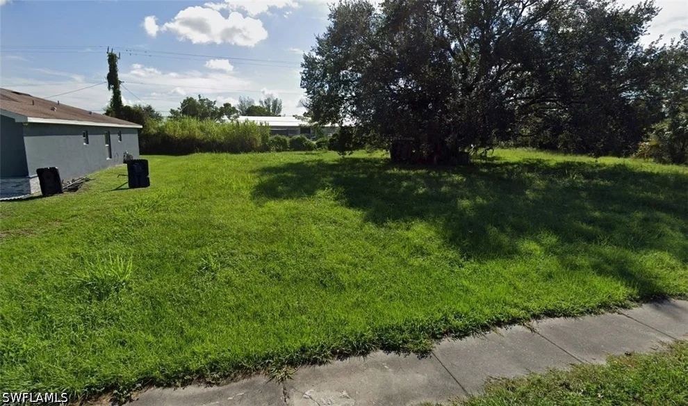 Unit for sale at 2037 Jaylen Watkins Street, Fort Myers, FL 33916