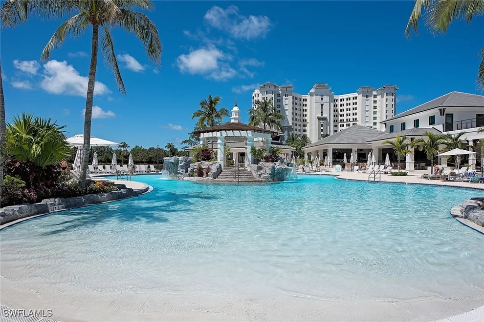 Unit for sale at 285 Grande Way, Naples, FL 34110