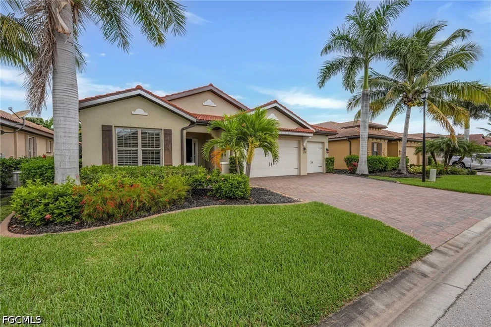 Unit for sale at 8720 Westwood Oaks Place, Fort Myers, FL 33908