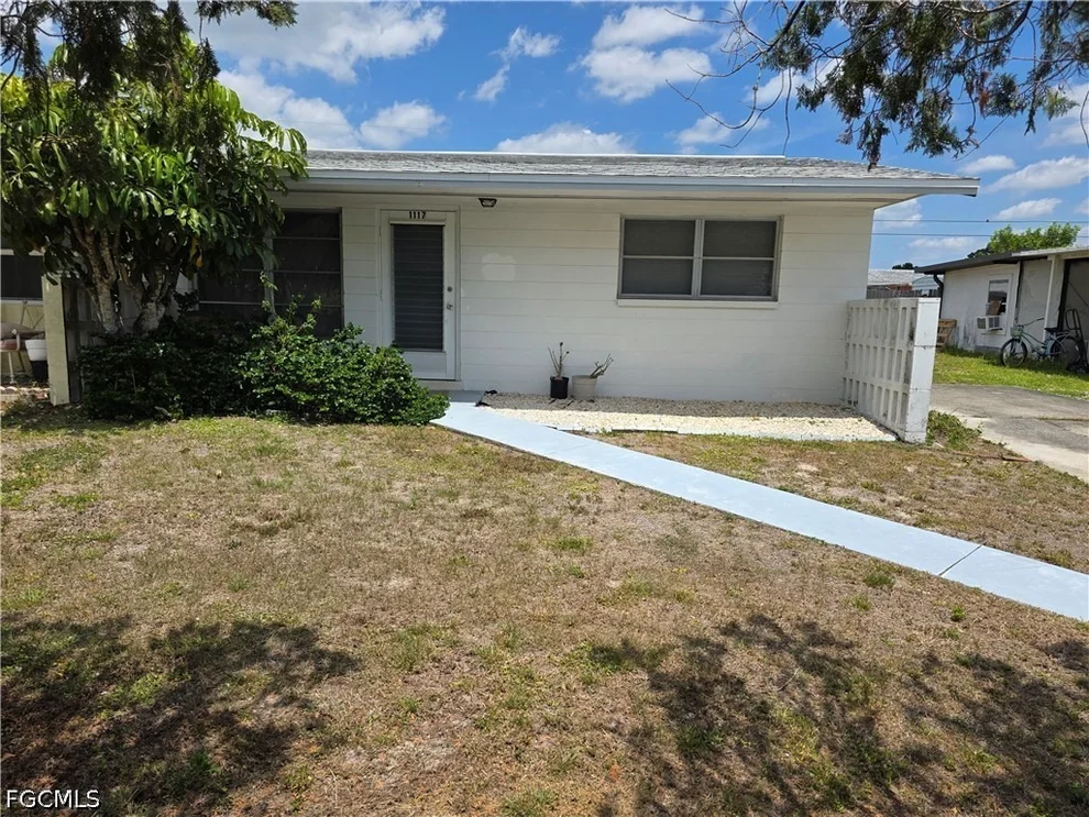 Unit for sale at 1117 Vineyard Street, Lehigh Acres, FL 33936