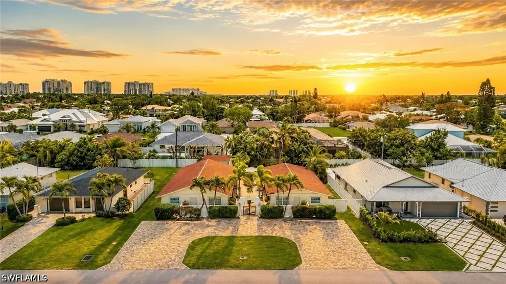 Unit for sale at 559 105th Avenue N, Naples, FL 34108