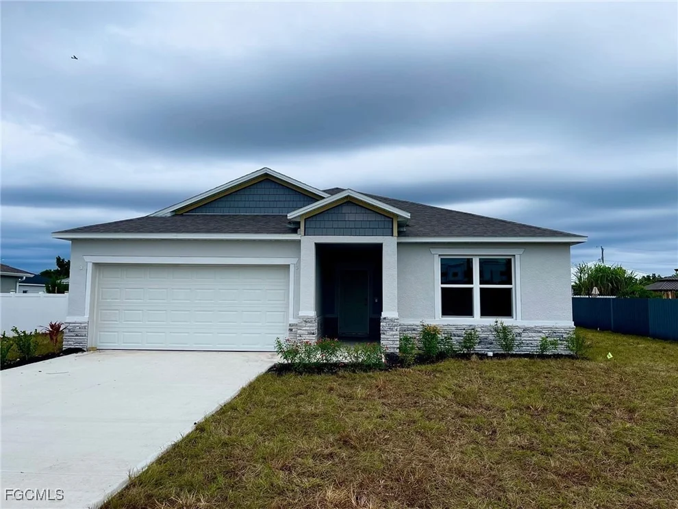 Unit for sale at 215 NW 4th Avenue, Cape Coral, FL 33993