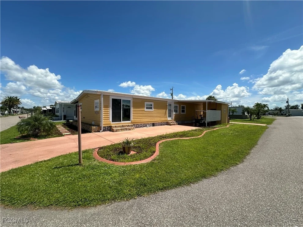Unit for sale at 14700 Patrick Henry Road, North Fort Myers, FL 33917