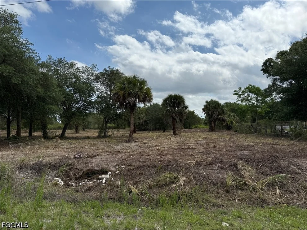 Unit for sale at 335 S Kennel Street, Clewiston, FL 33440