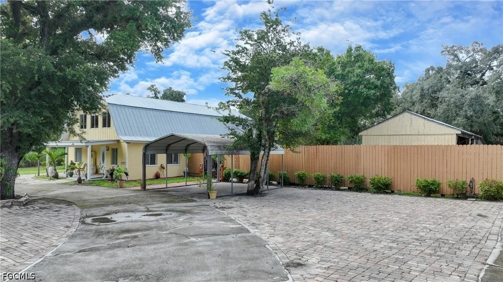 Unit for sale at 123 Riverbend Drive, Labelle, FL 33935