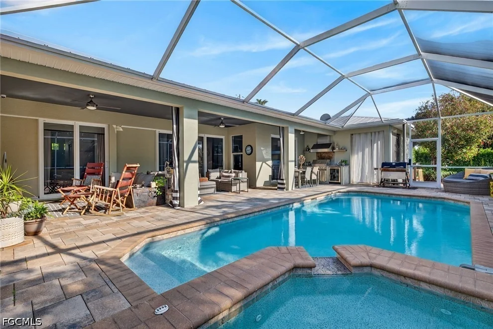 Unit for sale at 12251 McGregor Boulevard, Fort Myers, FL 33919