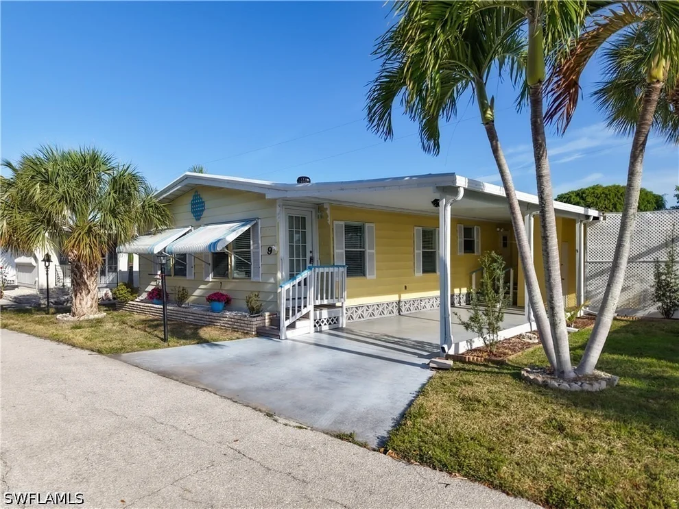 Unit for sale at 9 Moorhead Manor, Naples, FL 34112