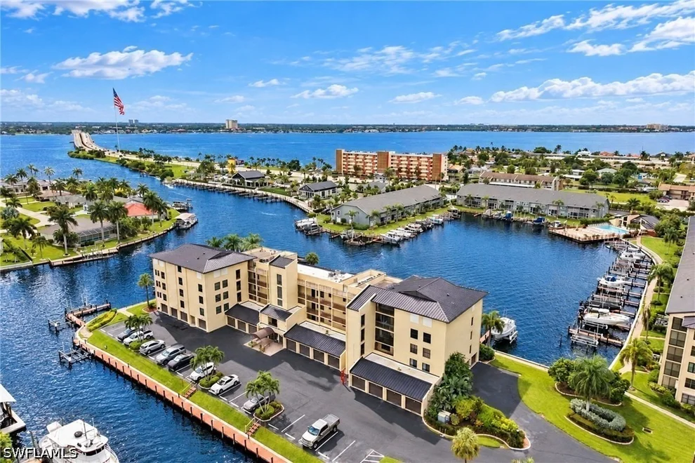 Unit for sale at 4647 SE 17th Place, Cape Coral, FL 33904