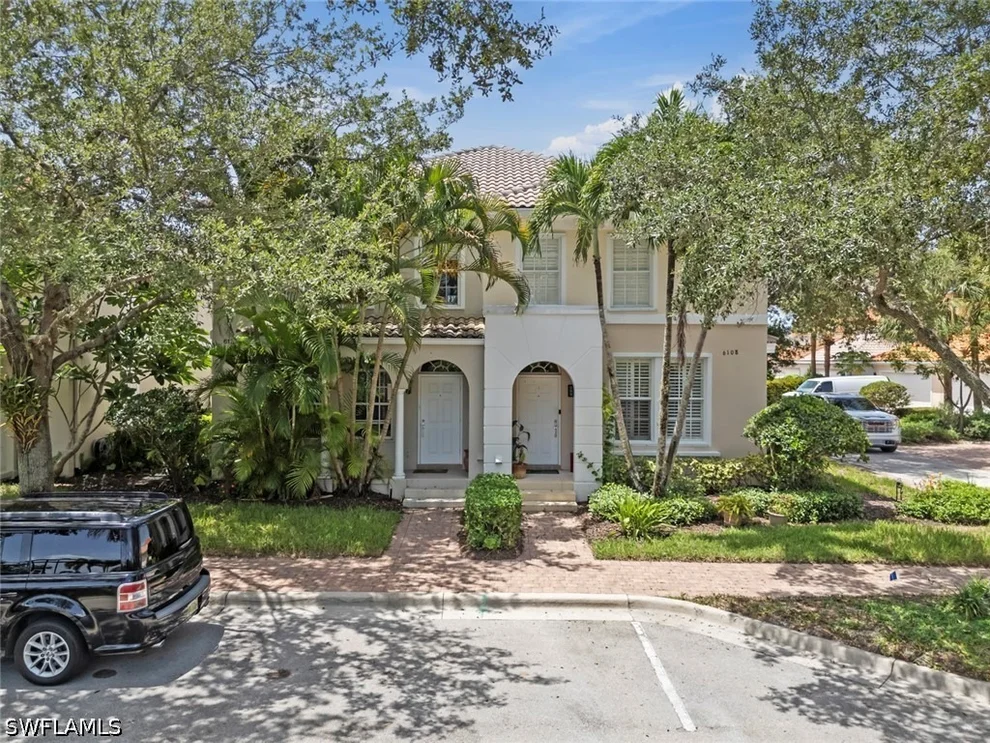 Unit for sale at 6112 Towncenter Circle, Naples, FL 34119
