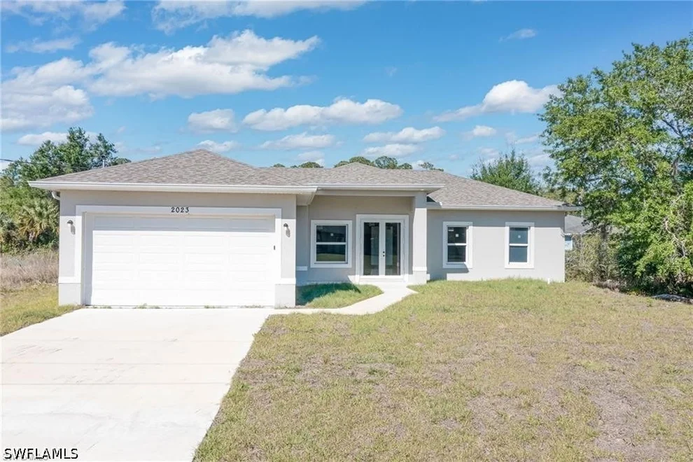 Unit for sale at 2023 Robert Avenue, Alva, FL 33920