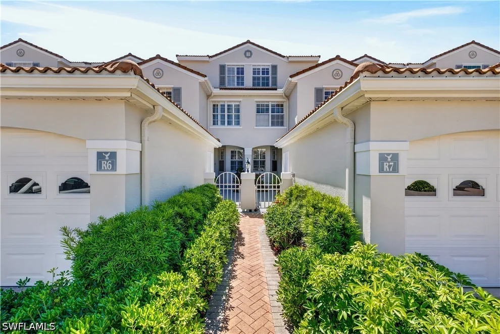 Unit for sale at 8420 Excalibur Circle, Naples, FL 34108