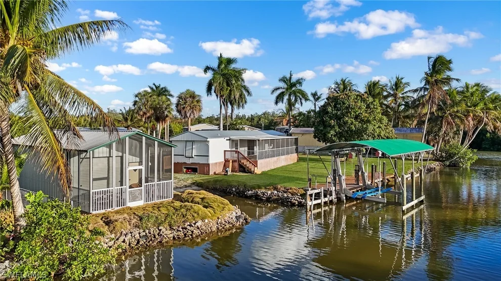 Unit for sale at 17 Spoonbill Avenue, Everglades City, FL 34139