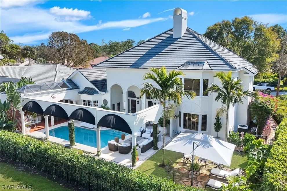 Unit for sale at 180 Edgemere Way S, Naples, FL 34105