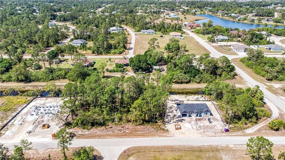 Unit for sale at 206 Aurora Avenue S, Lehigh Acres, FL 33974
